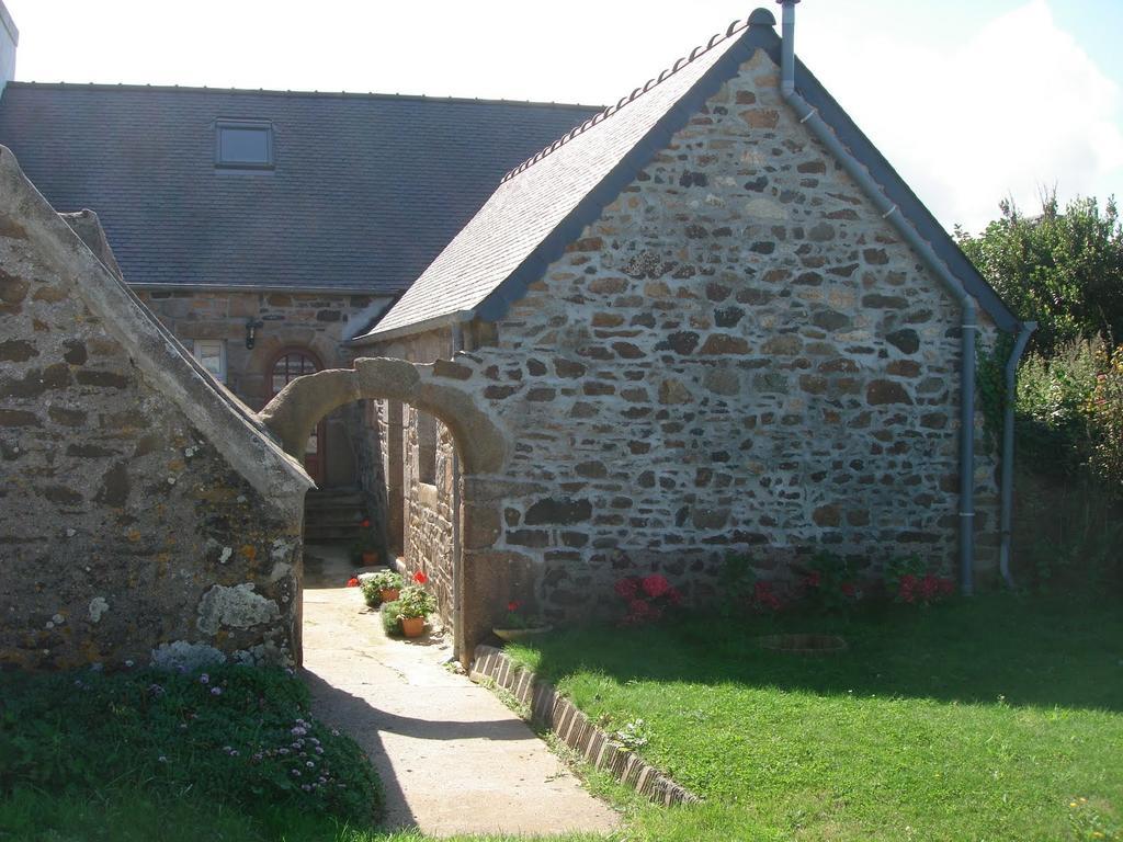 Вилла Les Hauts De Kerdrein Saint-Jean-du-Doigt Экстерьер фото